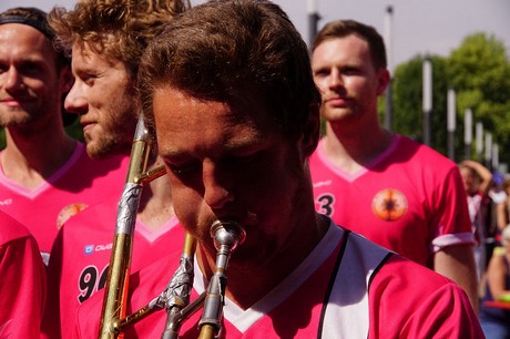 Com Together Cup